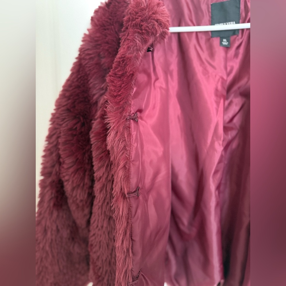 SIMPLY VERA WANG MAROON RED FAUX FUR GLAM FURRY RAVE SHERPA JACKET BURGUNDY - Picture 7 of 13